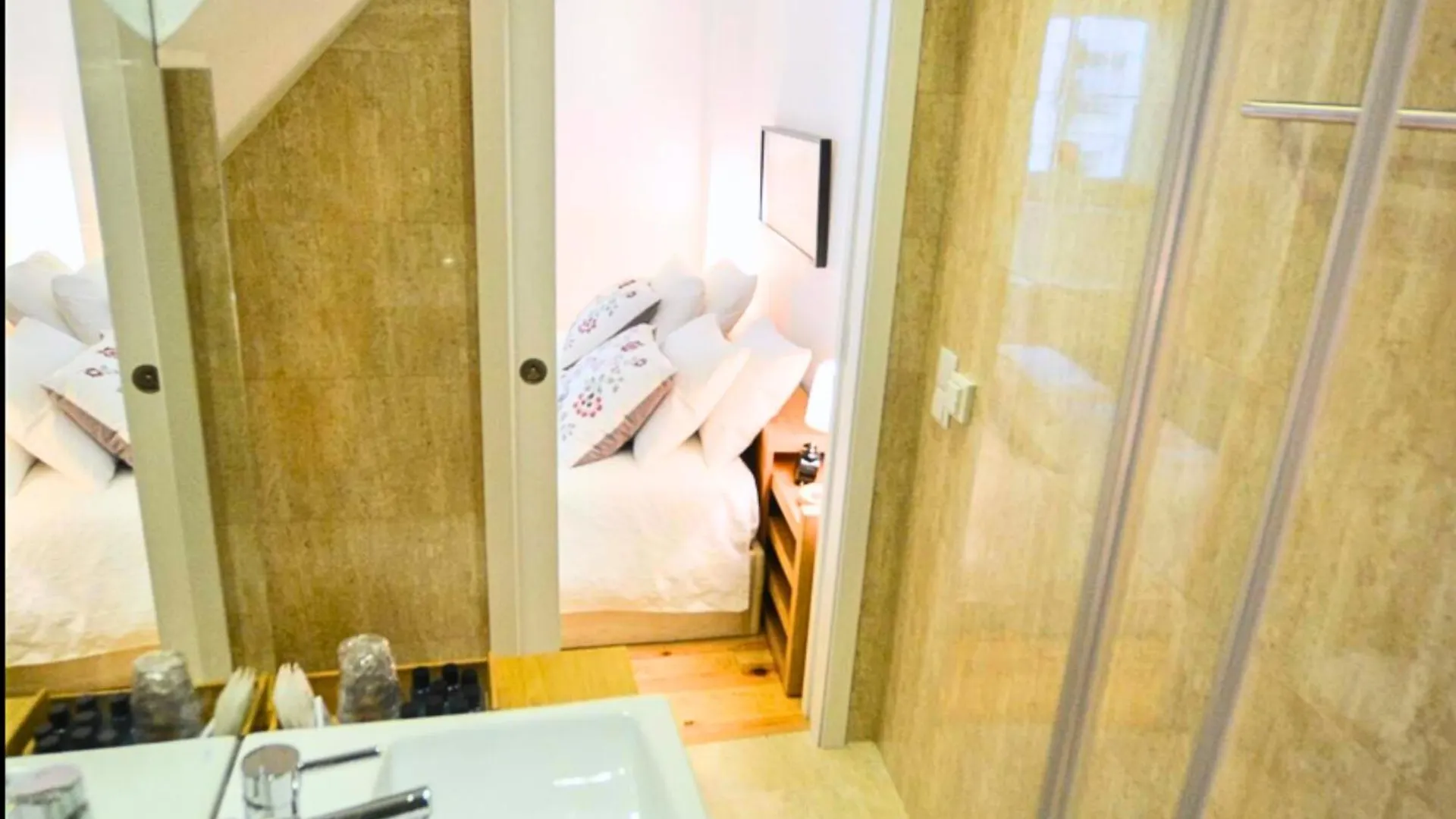Alfama Charm House Apartment Lisbon