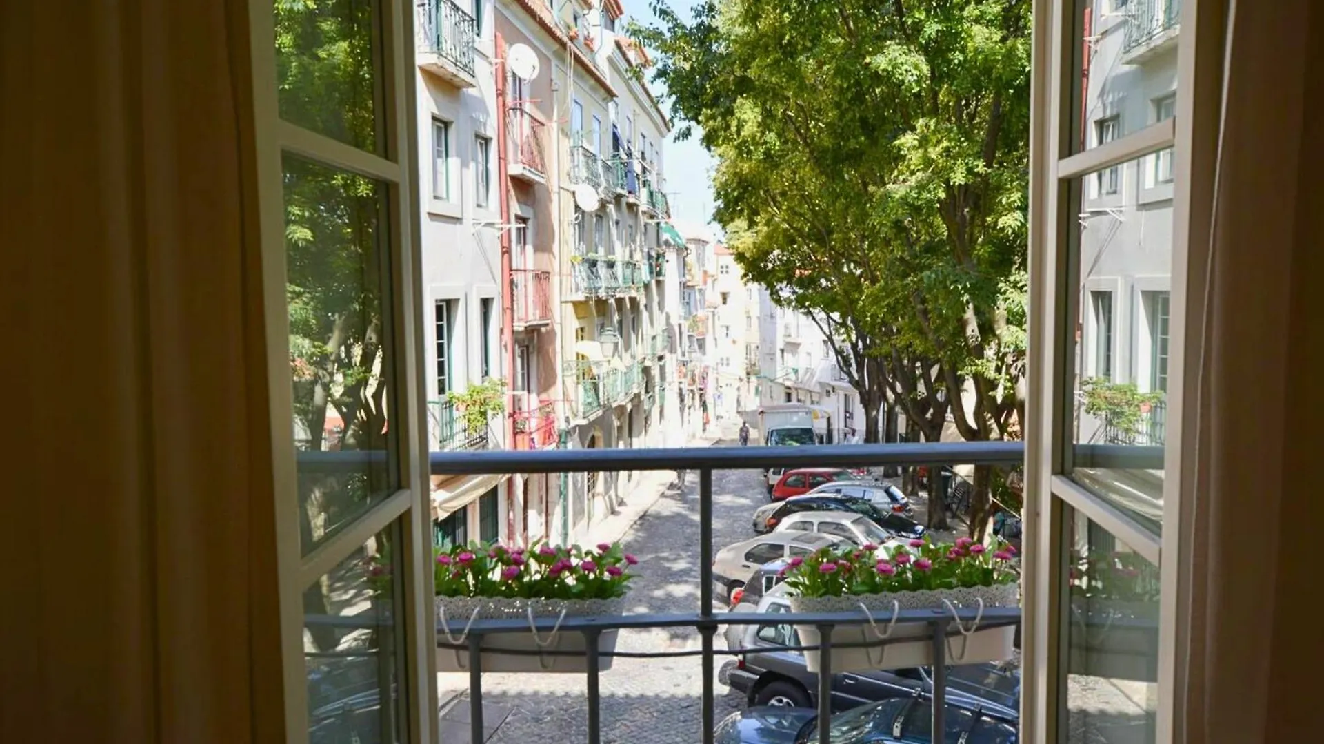 Alfama Charm House Apartment Lisbon